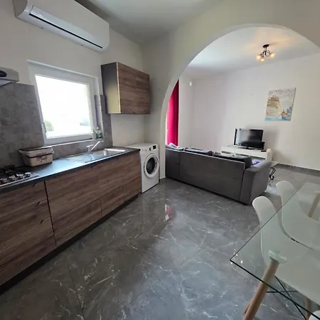Apartmán Modern 10 Mins To Mellieha Bay & Centre Is-Sellum